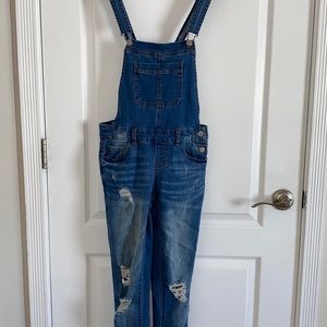 Skinny legged overalls